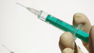 seringue piqure vaccin