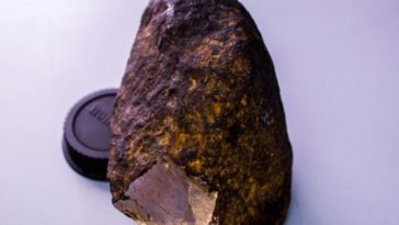 pierre extraterrestre