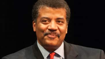 Neil_deGrasse_Tyson_at_Howard_University_September_28,_2010