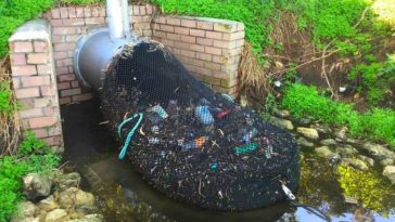 filet collecte dechets rivière