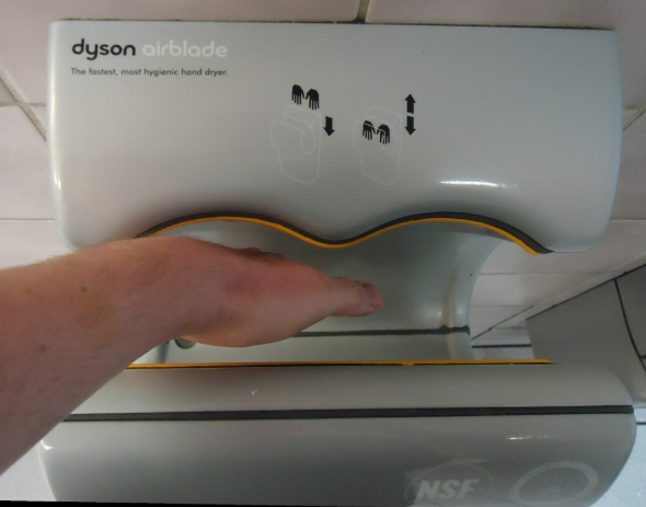 sèche-main à air pulsé