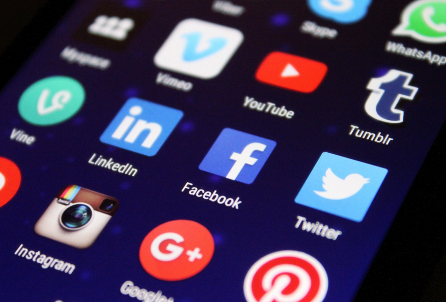 réseaux sociaux