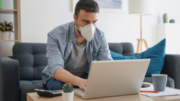 quarantaine masque télétravail ordinateur internet