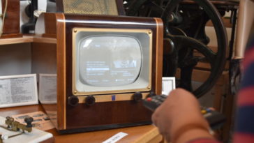 télévision ancienne