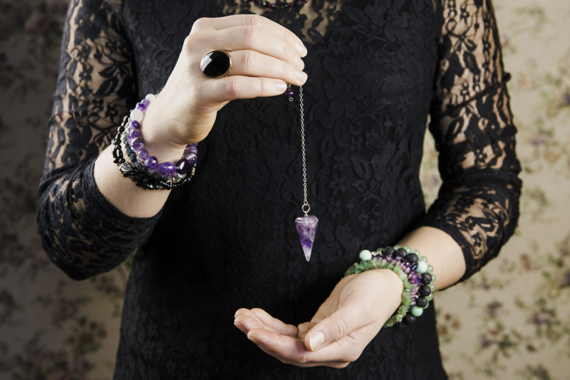 pendule divinatoire médium