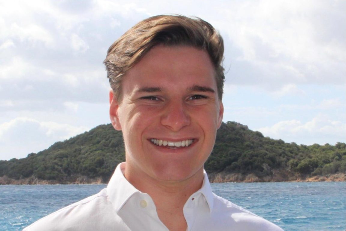 blue origin Oliver Daemen jeff bezos