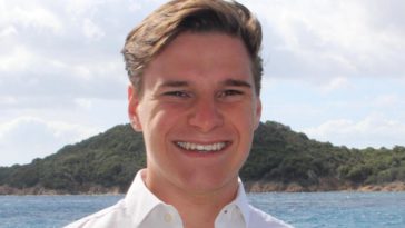 blue origin Oliver Daemen jeff bezos