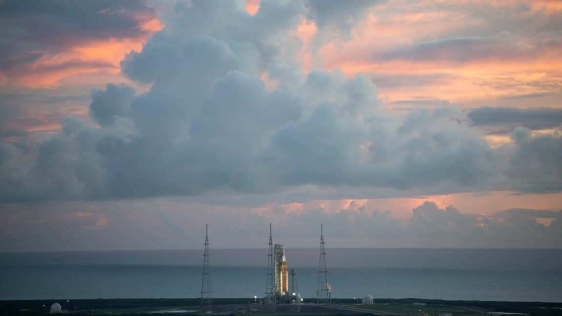 fusée sls artemis nasa