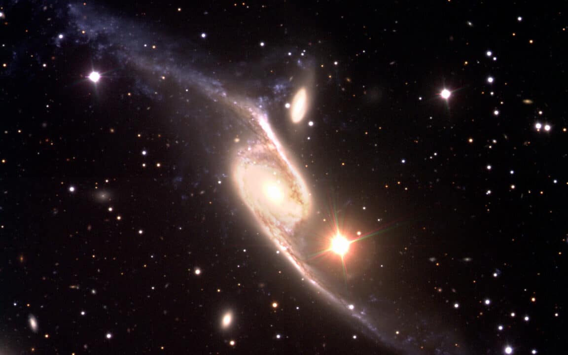 NGC 6872 galaxie spirale