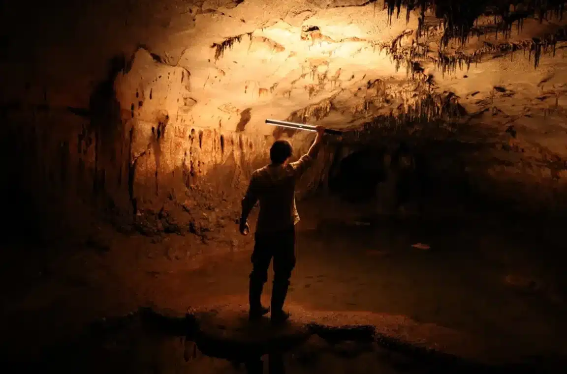 sanctuaire grotte art paléolithique 24 000 ans