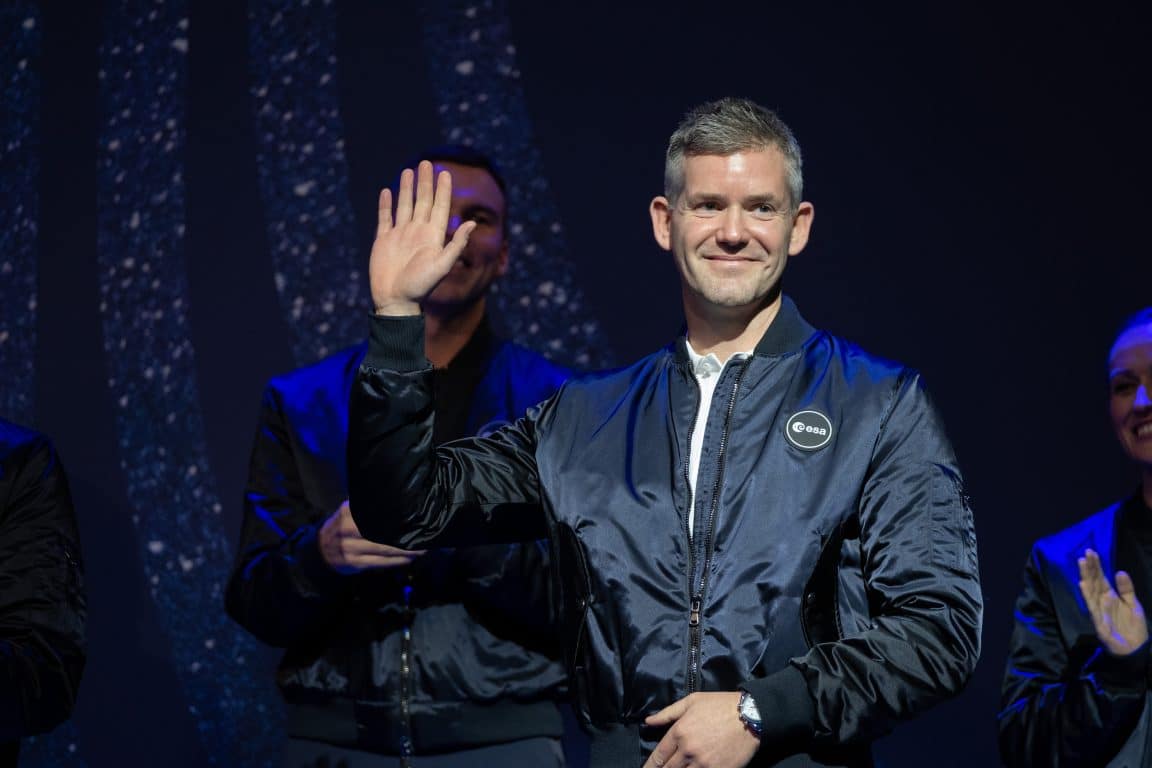 astronaute prothèse 2