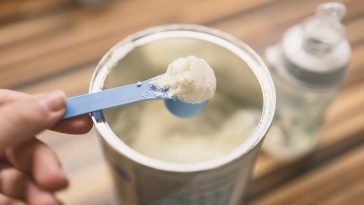 lait en poudre bébé