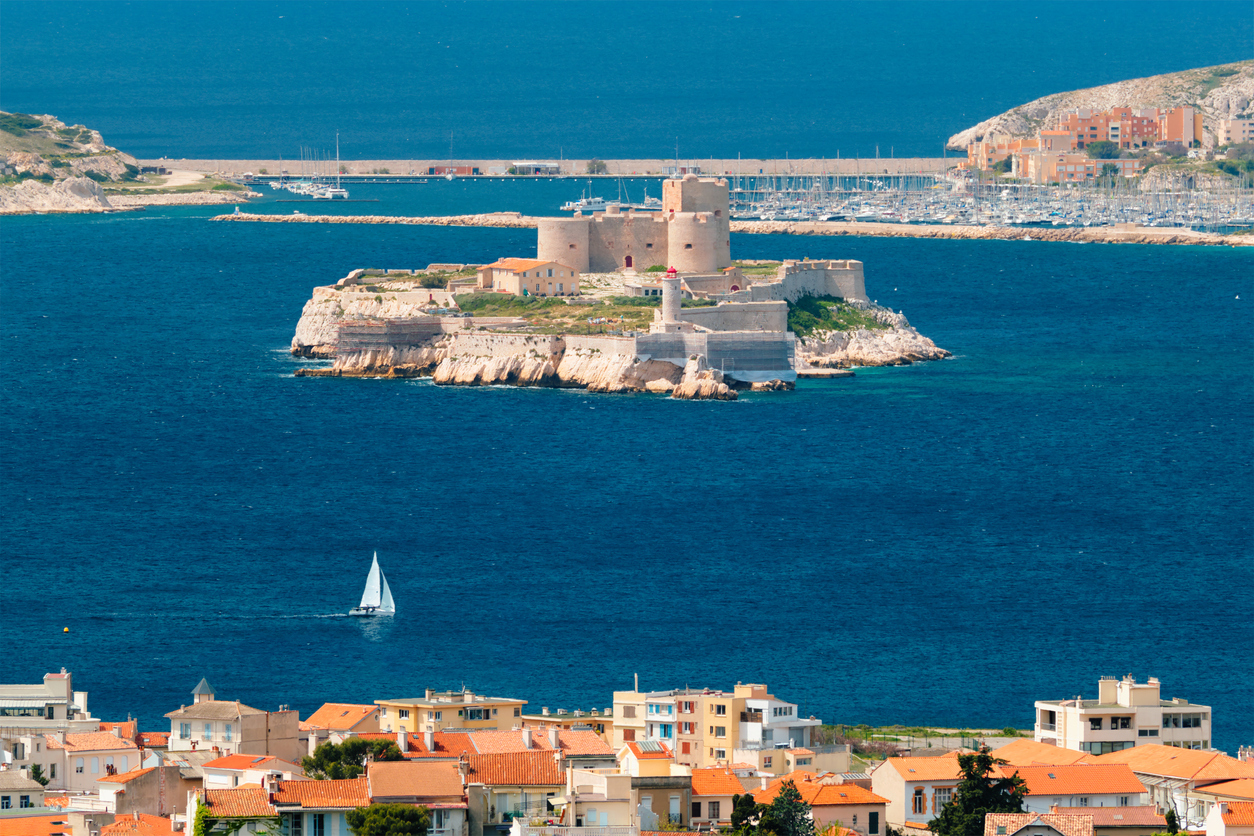vue de Marseille ch&acirc;teau d'If