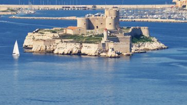 Ch&acirc;teau d'If Marseille prison forteresse histoire