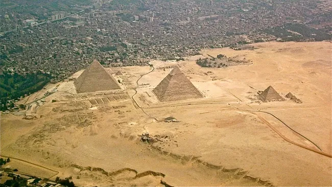pyramides