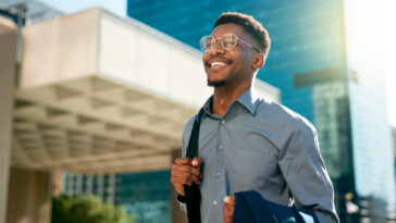 Business étudiant formation en alternance université études campus