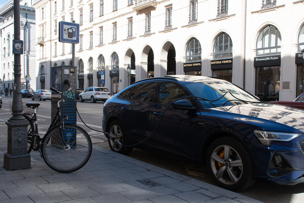 voiture électrique vélo