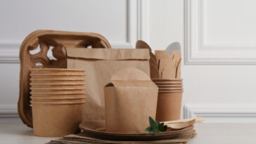 Vaisselle jetable écologique en papier alternatives végétales au plastique emballages plastiques - Ustensiles jetables naturels et écologiques