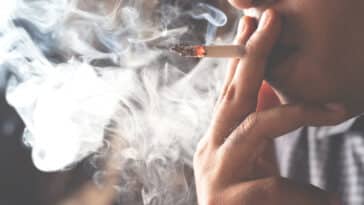 cigarette fumer tabac yeux vue