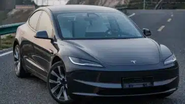 tesla model 3 Highland