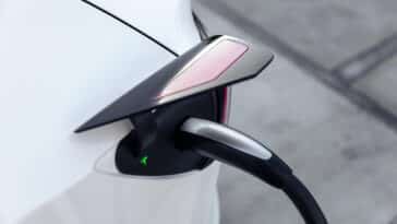TESLA CHARGE