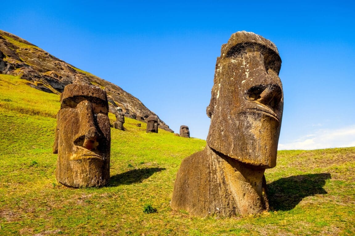 statues île de Pâques