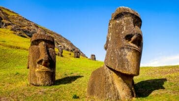 statues île de Pâques