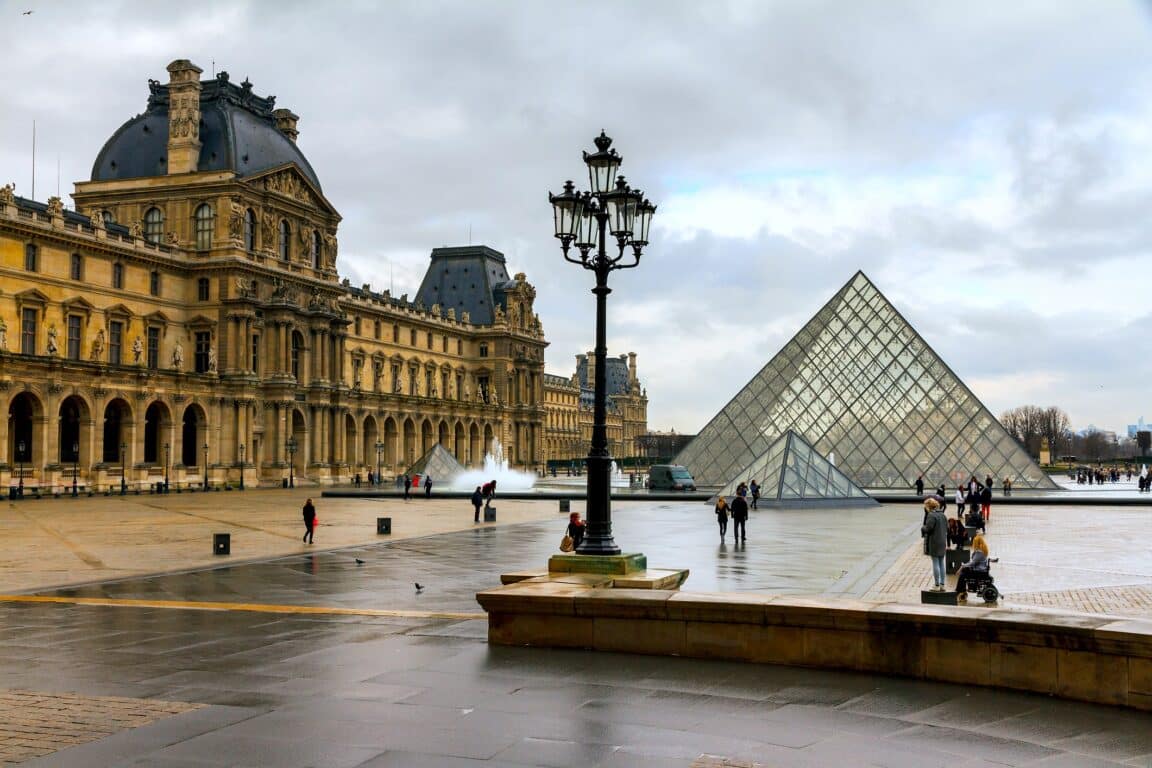 Louvre